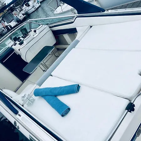 Vina Romance - Romantic Boat In Marina Hotel na wodzie