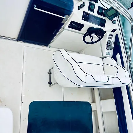 Hotel na wodzie Vina Romance - Romantic Boat In Marina