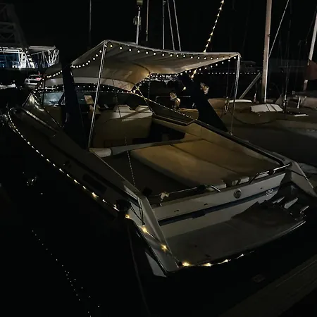 Vina Romance - Romantic Boat In Marina * Lizbona