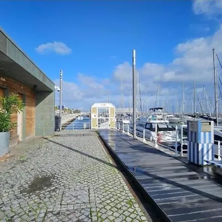 Vina Romance - Romantic Boat In Marina Hotel na wodzie *
