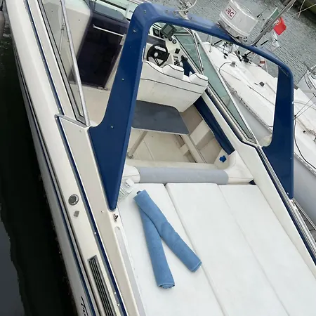 Vina Romance - Romantic Boat In Marina * Lisboa