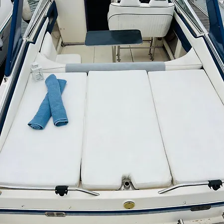 Vina Romance - Romantic Boat In Marina *